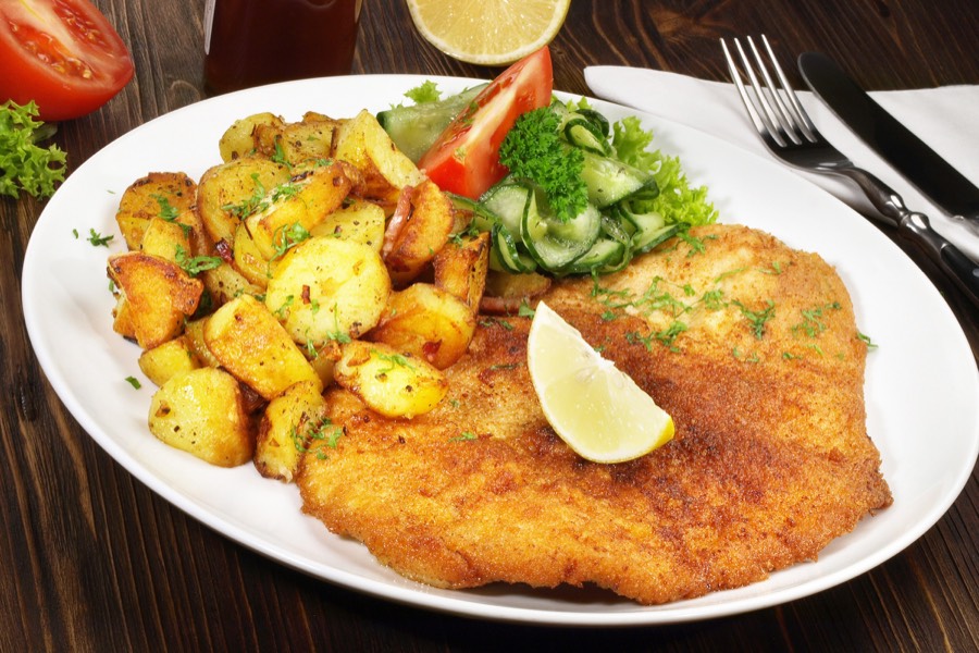 Schnitzel mit Pommes